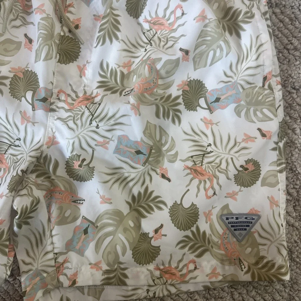 Columbia PFG Mens Size Large Swim Trunk Water Shorts Lined Inseam 5.5 NWOT